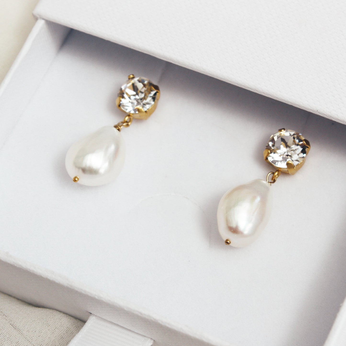 Luna Earrings
